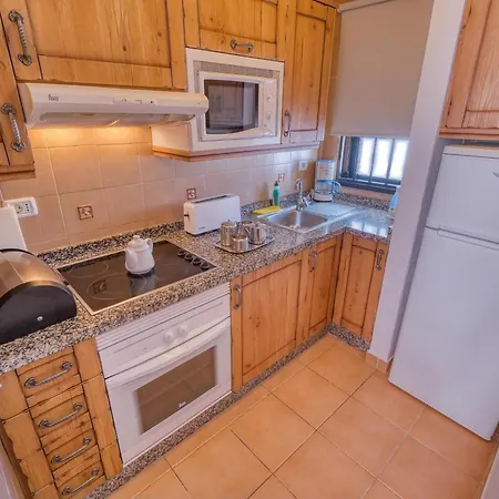 Ona Casitas Apartahotel 4*