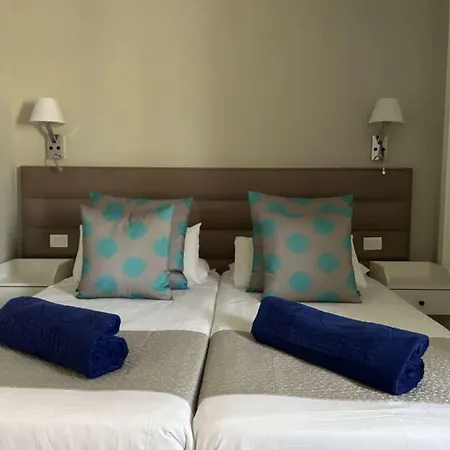 Ona Casitas 3*